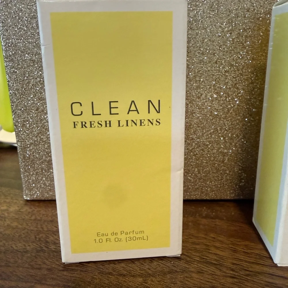 NIB CLEAN Fresh Linens 1 oz